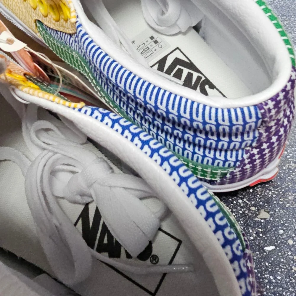 $6.49 SHIPPING Womans Vans Sk8-Mid Pride - Picture 6 of 9